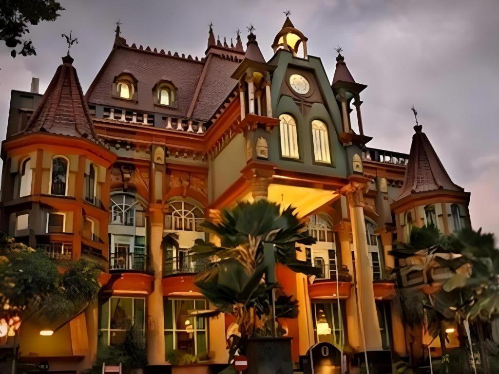 Gajahmada Graha Hotel Malang Ngoại thất bức ảnh