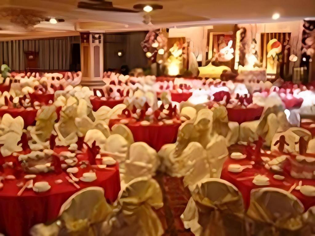 Gajahmada Graha Hotel Malang Ngoại thất bức ảnh