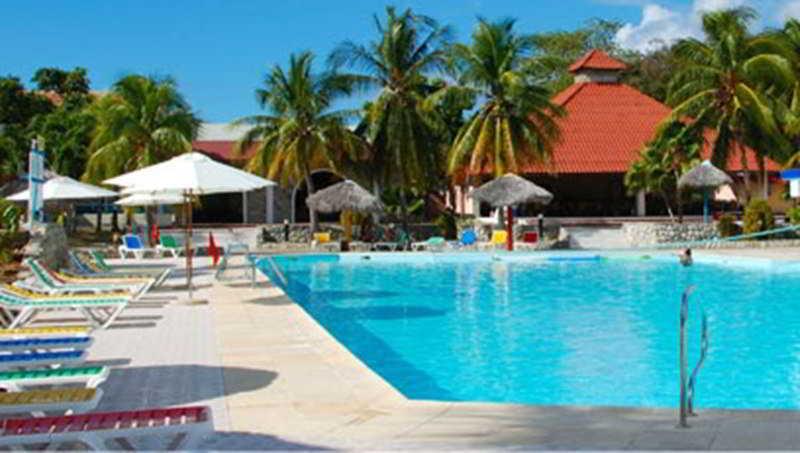 Gajahmada Graha Hotel Malang Ngoại thất bức ảnh
