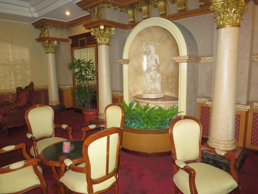 Gajahmada Graha Hotel Malang Ngoại thất bức ảnh