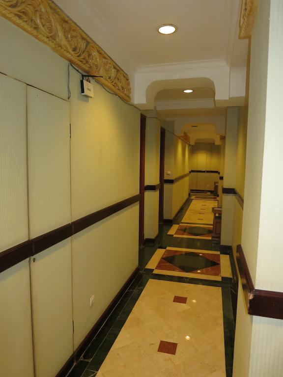 Gajahmada Graha Hotel Malang Ngoại thất bức ảnh
